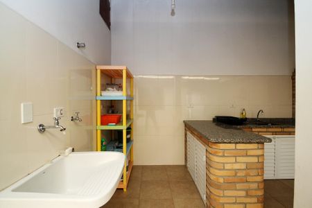 Casa de condomínio para alugar com 142m², 4 quartos e 2 vagas Casa de condomínio para alugar com 142m², 4 quartos e 2 vagasLavanderia