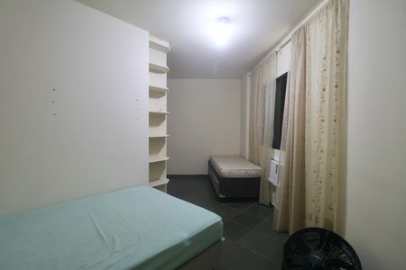 Apartamento para alugar com 310m², 3 quartos e 2 vagas Apartamento para alugar com 310m², 3 quartos e 2 vagasQuarto