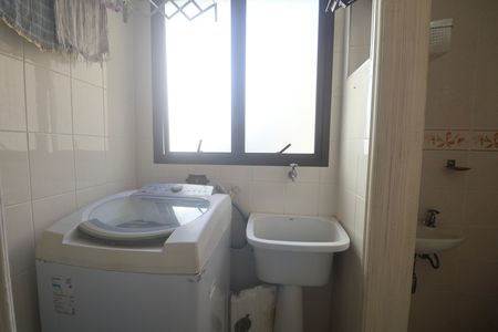 Apartamento para alugar com 310m², 3 quartos e 2 vagas Apartamento para alugar com 310m², 3 quartos e 2 vagasÁrea de Serviço
