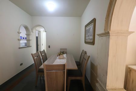 Apartamento para alugar com 310m², 3 quartos e 2 vagas Apartamento para alugar com 310m², 3 quartos e 2 vagasSala