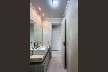 Apartamento à venda com 126m², 3 quartos e 2 vagasBanheiro