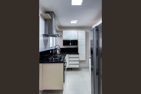 Apartamento à venda com 126m², 3 quartos e 2 vagasCozinha