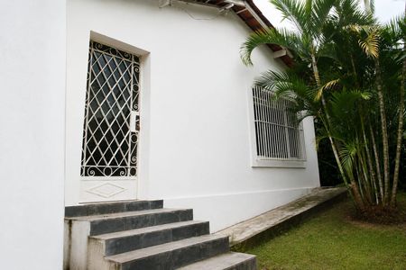 Casa para alugar com 18m², 3 quartos e 11 vagasFachada