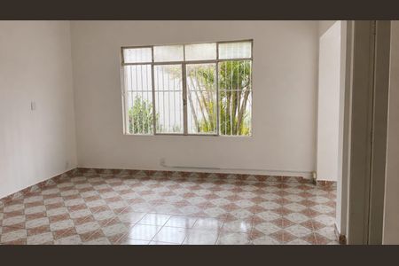 Sala de casa para alugar com 3 quartos, 18m² em Jardim do Rio Cotia, Cotia