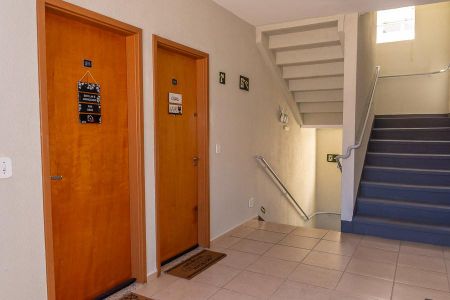 Apartamento para alugar com 65m², 2 quartos e 1 vaga Apartamento para alugar com 65m², 2 quartos e 1 vagaÁrea Comum-Hall do andar