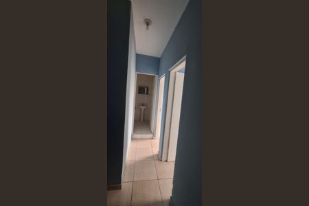 Corredor de casa para alugar com 2 quartos, 62m² em Vila Rosaria, São Paulo