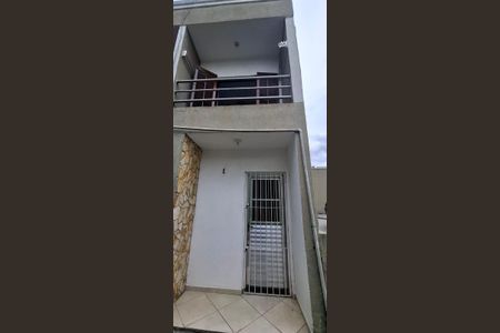 Casa para alugar com 62m², 2 quartos e 1 vagaÁrea externa