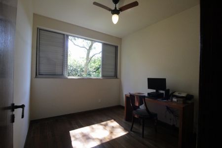 Apartamento à venda com 240m², 4 quartos e 2 vagasQuarto 1