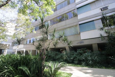 Apartamento à venda com 240m², 4 quartos e 2 vagasFachada do Prédio