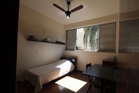 Apartamento à venda com 240m², 4 quartos e 2 vagasQuarto 2