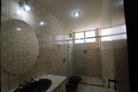 Apartamento à venda com 240m², 4 quartos e 2 vagasBanheiro suite 2