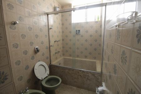 Apartamento à venda com 240m², 4 quartos e 2 vagasBanheiro Social