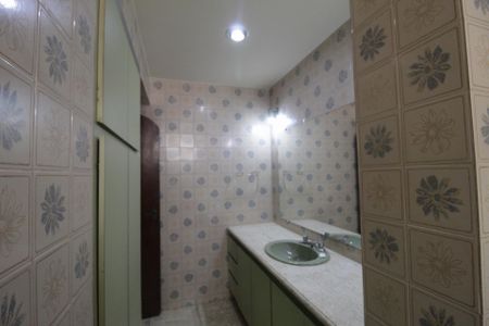 Apartamento à venda com 240m², 4 quartos e 2 vagasBanheiro Social 