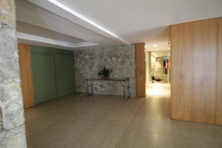 Apartamento à venda com 240m², 4 quartos e 2 vagasÁrea Comum  - Hall de Entrada do Prédio 