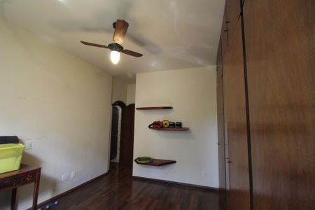 Apartamento à venda com 240m², 4 quartos e 2 vagasQuarto 3