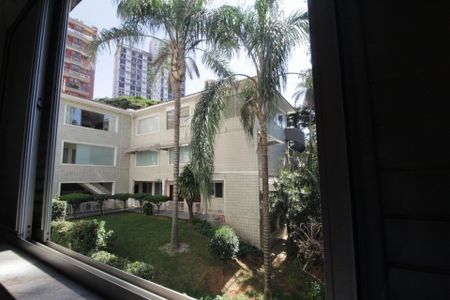 Apartamento à venda com 240m², 4 quartos e 2 vagasQuarto 1- Vista