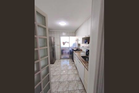 Cozinha de apartamento para alugar com 2 quartos, 72m² em Itaquera, São Paulo
