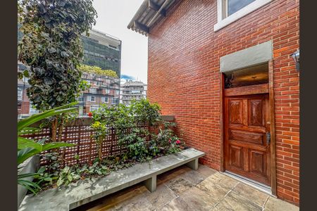 Casa de condomínio à venda com 112m², 3 quartos e 1 vaga