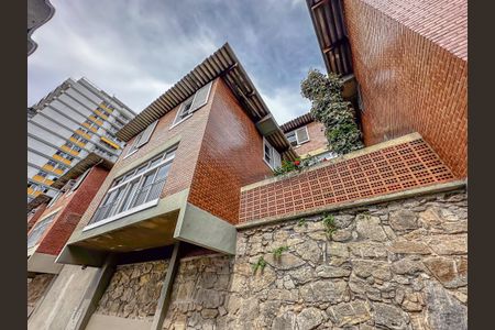 Casa de condomínio à venda com 112m², 3 quartos e 1 vaga
