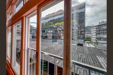 Casa de condomínio à venda com 112m², 3 quartos e 1 vaga