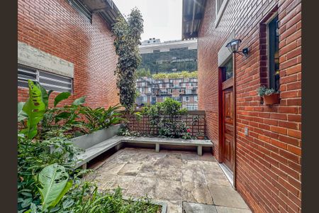 Casa de condomínio à venda com 112m², 3 quartos e 1 vaga