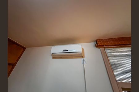 Casa de condomínio à venda com 112m², 3 quartos e 1 vaga
