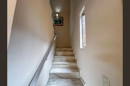 Casa de condomínio à venda com 112m², 3 quartos e 1 vaga