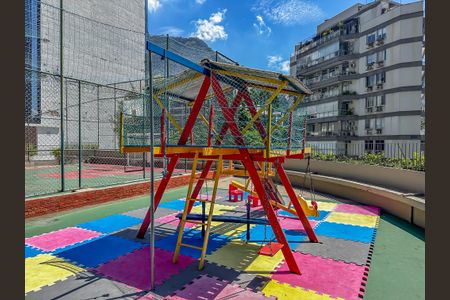 Casa de condomínio à venda com 112m², 3 quartos e 1 vaga