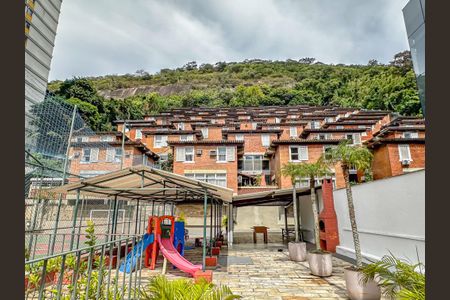 Casa de condomínio à venda com 112m², 3 quartos e 1 vaga