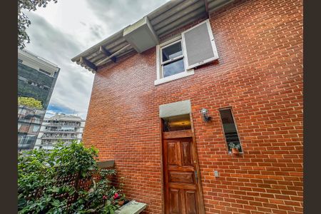 Casa de condomínio à venda com 112m², 3 quartos e 1 vaga