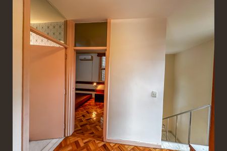 Casa de condomínio à venda com 112m², 3 quartos e 1 vaga