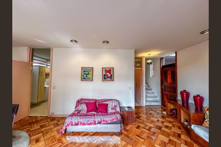 Casa de condomínio à venda com 112m², 3 quartos e 1 vaga