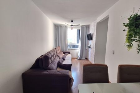 Sala de apartamento para alugar com 2 quartos, 75m² em Chácaras Rio-petrópolis, Duque de Caxias
