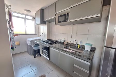 Cozinha de apartamento para alugar com 2 quartos, 75m² em Chácaras Rio-petrópolis, Duque de Caxias