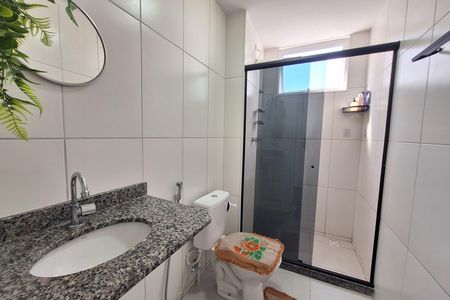 Banheiro de apartamento para alugar com 2 quartos, 75m² em Chácaras Rio-petrópolis, Duque de Caxias