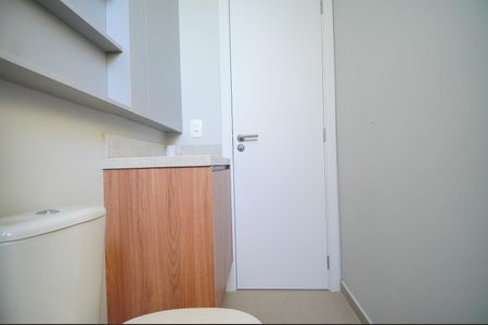 Apartamento à venda com 74m², 3 quartos e 1 vagaBanheiro da Suíte