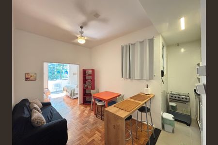 Sala de apartamento à venda com 1 quarto, 48m² em Leblon, Rio de Janeiro
