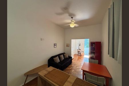 Sala de apartamento à venda com 1 quarto, 48m² em Leblon, Rio de Janeiro