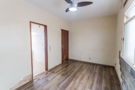 Sala de apartamento à venda com 2 quartos, 54m² em Sagrada Família, Belo Horizonte