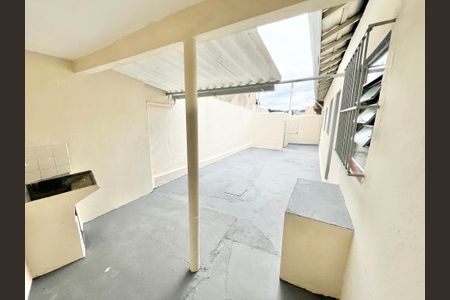 Casa para alugar com 95m², 2 quartos e sem vagaQuintal/Àrea de Serviço
