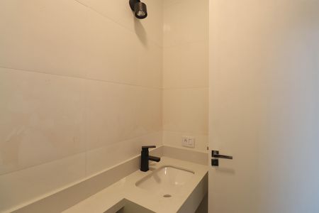 Casa à venda com 95m², 3 quartos e 2 vagas Casa à venda com 95m², 3 quartos e 2 vagasBanheiro da Suíte