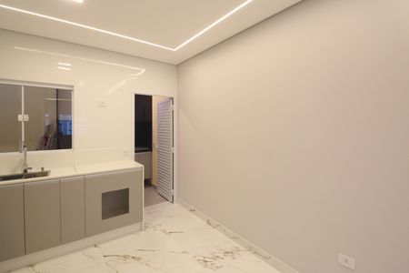 Casa à venda com 95m², 3 quartos e 2 vagasCozinha - Armários