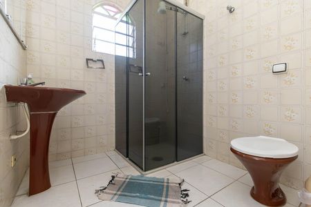Casa para alugar com 280m², 3 quartos e 3 vagas Casa para alugar com 280m², 3 quartos e 3 vagasBanheiro Social