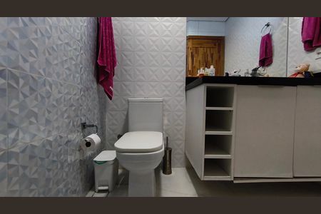 Casa à venda com 400m², 5 quartos e 4 vagas Casa à venda com 400m², 5 quartos e 4 vagasBanheiro 1