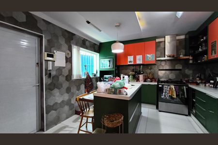 Casa à venda com 400m², 5 quartos e 4 vagas Casa à venda com 400m², 5 quartos e 4 vagasCozinha