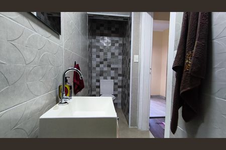 Casa à venda com 400m², 5 quartos e 4 vagas Casa à venda com 400m², 5 quartos e 4 vagasBanheiro 4