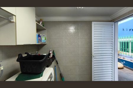 Casa à venda com 400m², 5 quartos e 4 vagas Casa à venda com 400m², 5 quartos e 4 vagasLavanderia