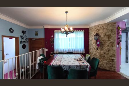 Casa à venda com 400m², 5 quartos e 4 vagas Casa à venda com 400m², 5 quartos e 4 vagasSala de Jantar