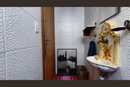 Casa à venda com 400m², 5 quartos e 4 vagas Casa à venda com 400m², 5 quartos e 4 vagasLavabo