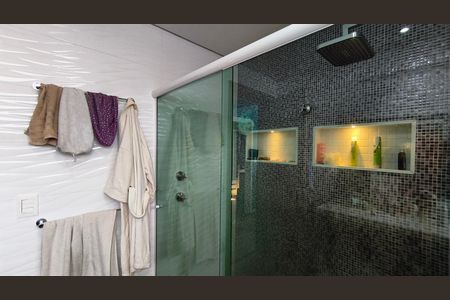 Casa à venda com 400m², 5 quartos e 4 vagas Casa à venda com 400m², 5 quartos e 4 vagasBanheiro 2 (Suíte)
